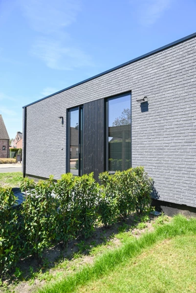 Gallery image 2 - 1
