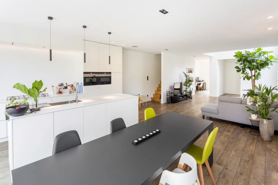 moderne halfopen woning