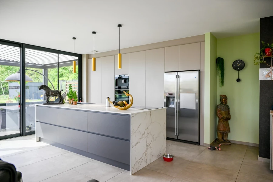halfopen-moderne-woning-meise-keuken