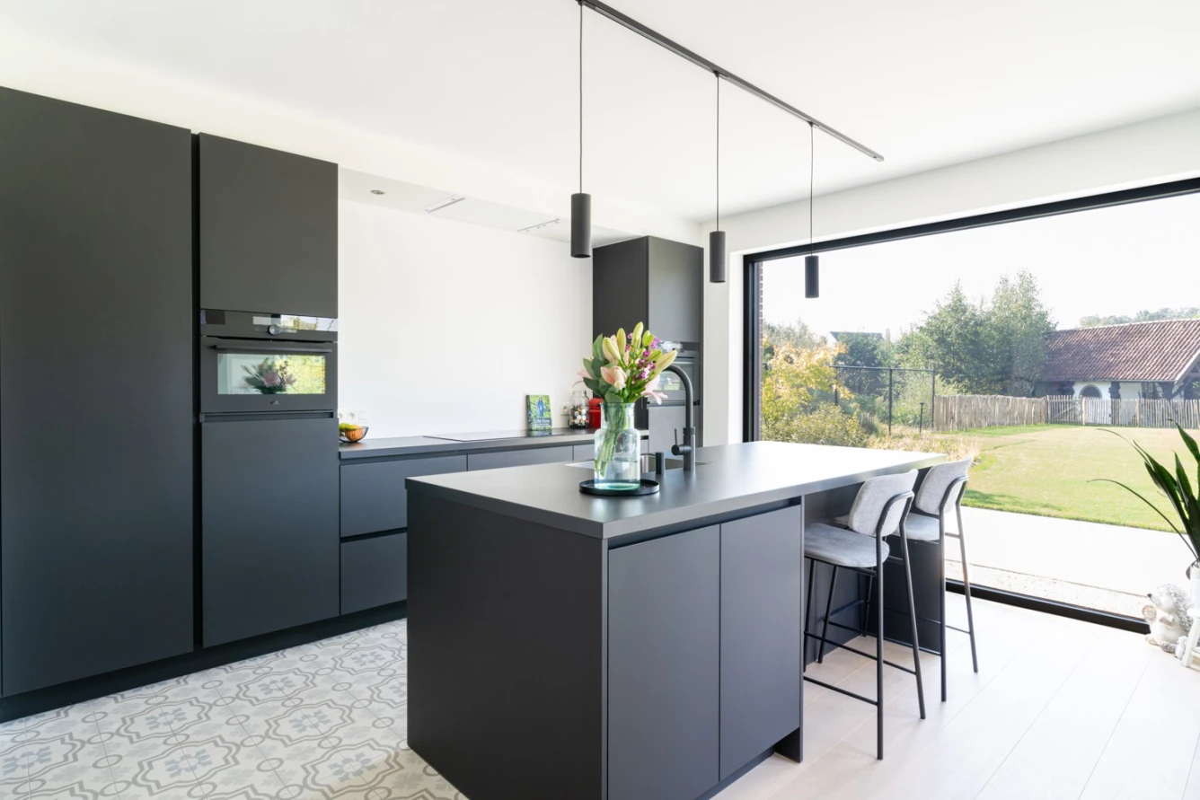 moderne-open-woning-heistopdenberg-keuken