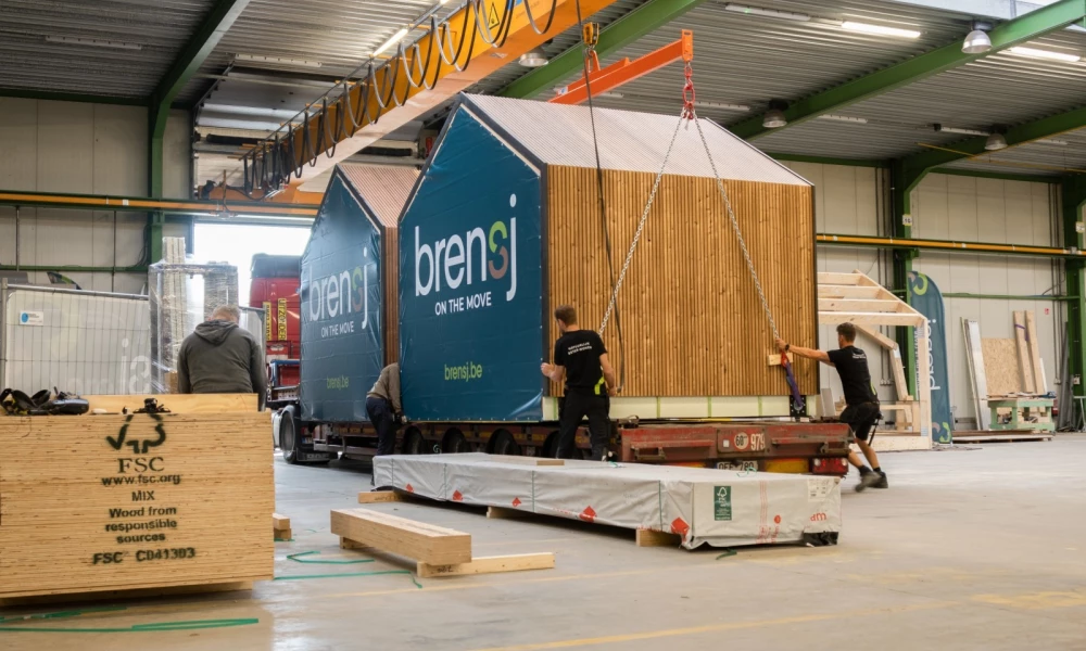Ecohuis-modulair-wonen-Brensj-transport